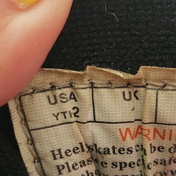 Heelys Black Pro 20 Boys Shoes Wheels Skater Youth Size 2 Wheel Sneakers - Picture 5 of 10